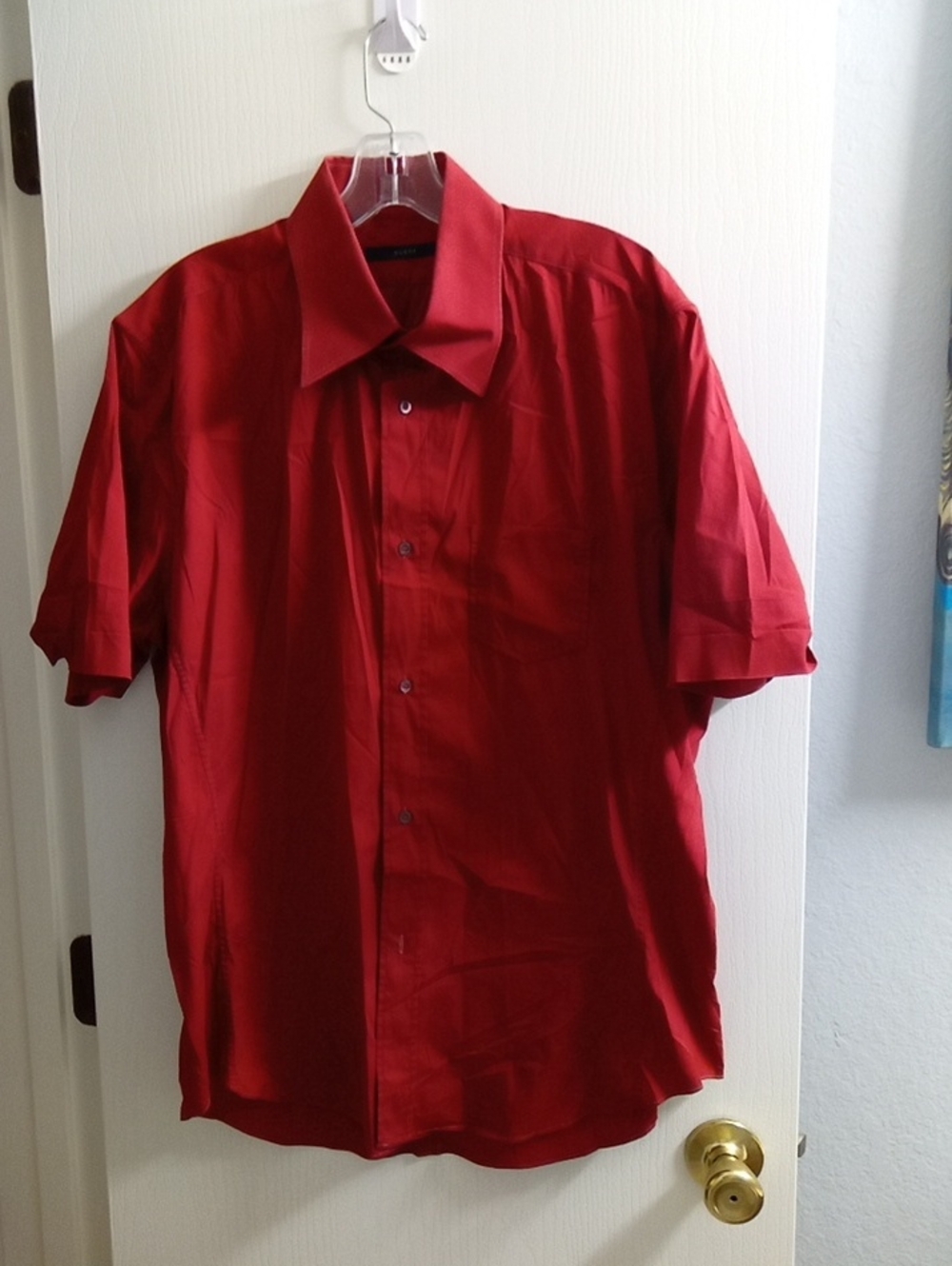 Gucci Men's Short Sleeve Button-Down Shirt in Red